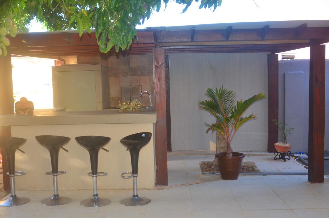 Homey Vacation And Carrental Willemstad Exterior foto